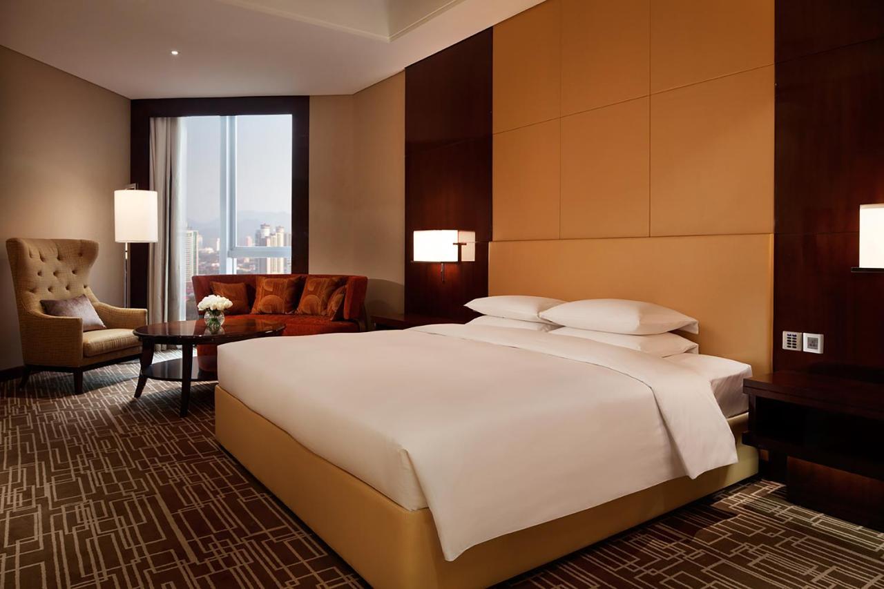 Hyatt Regency Jinan Hotel Exterior photo