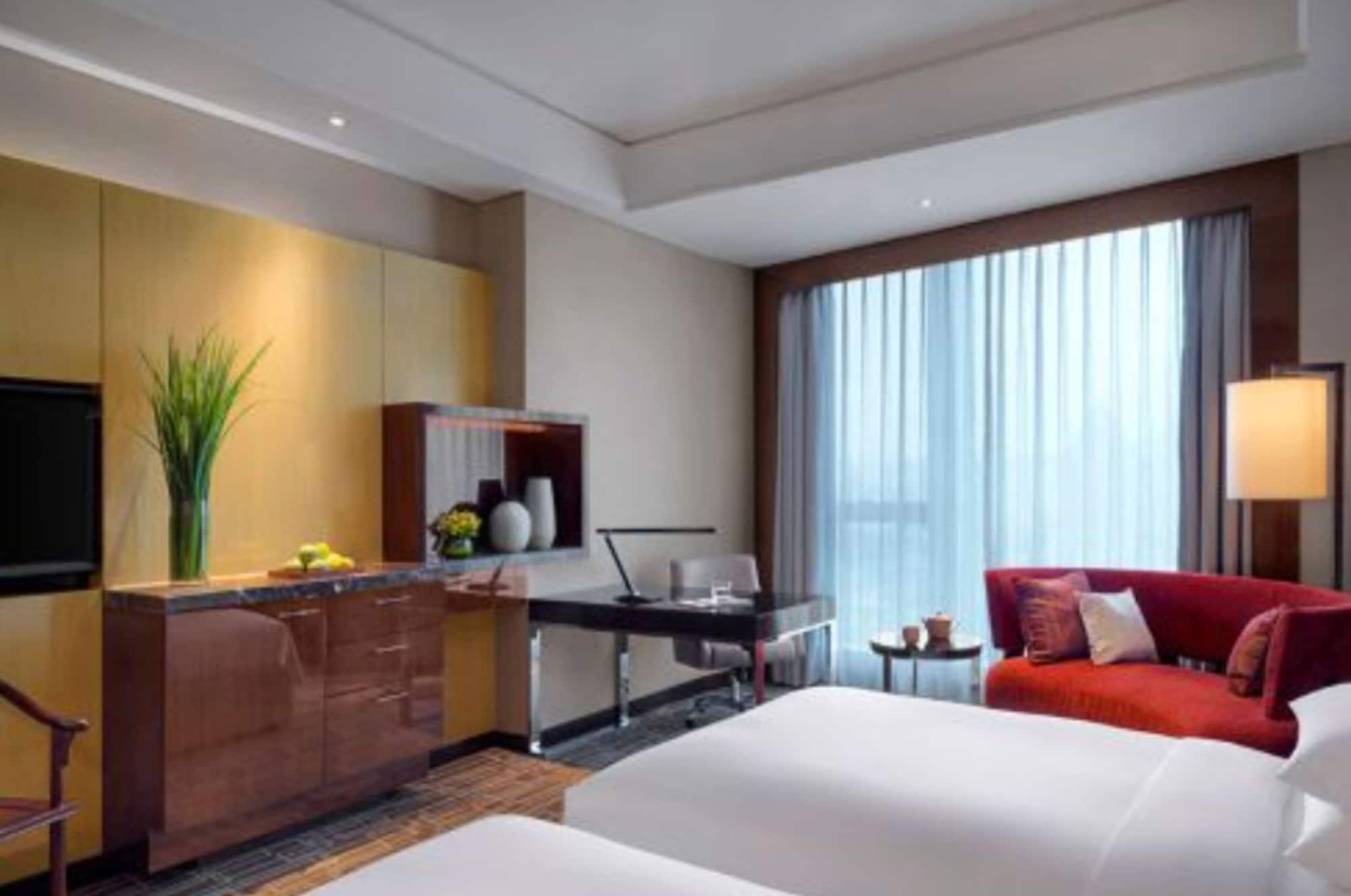 Hyatt Regency Jinan Hotel Exterior photo