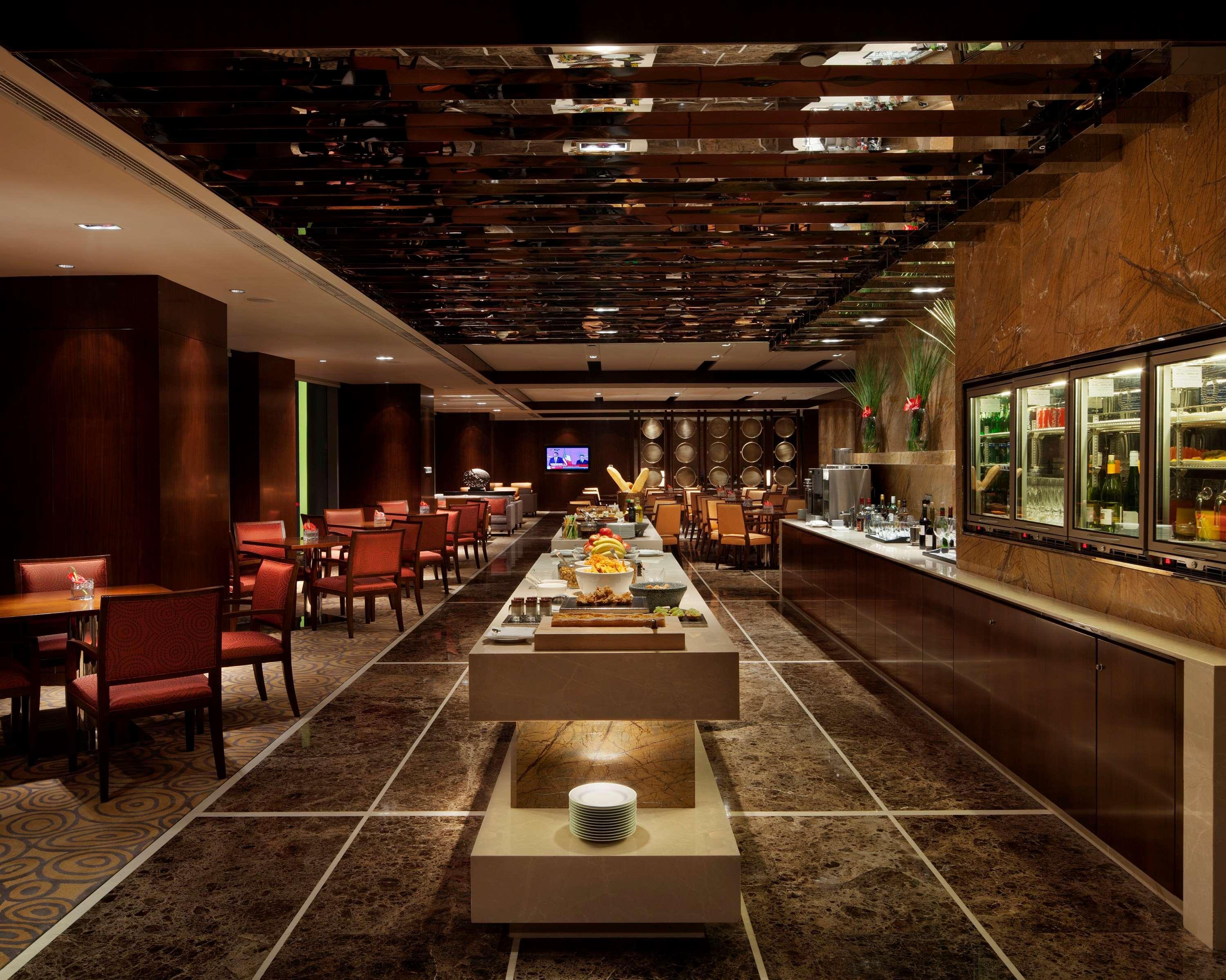 Hyatt Regency Jinan Hotel Exterior photo