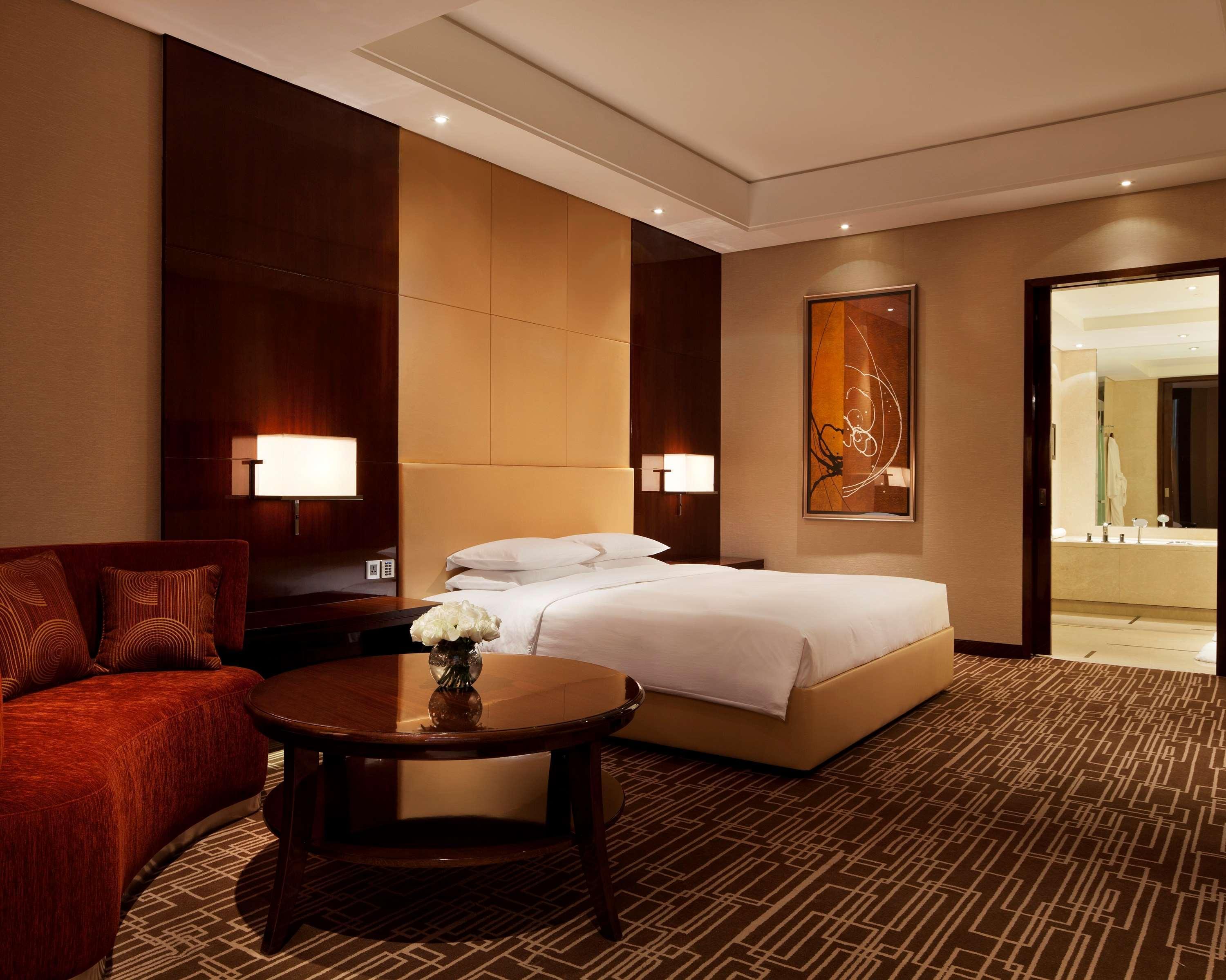 Hyatt Regency Jinan Hotel Exterior photo