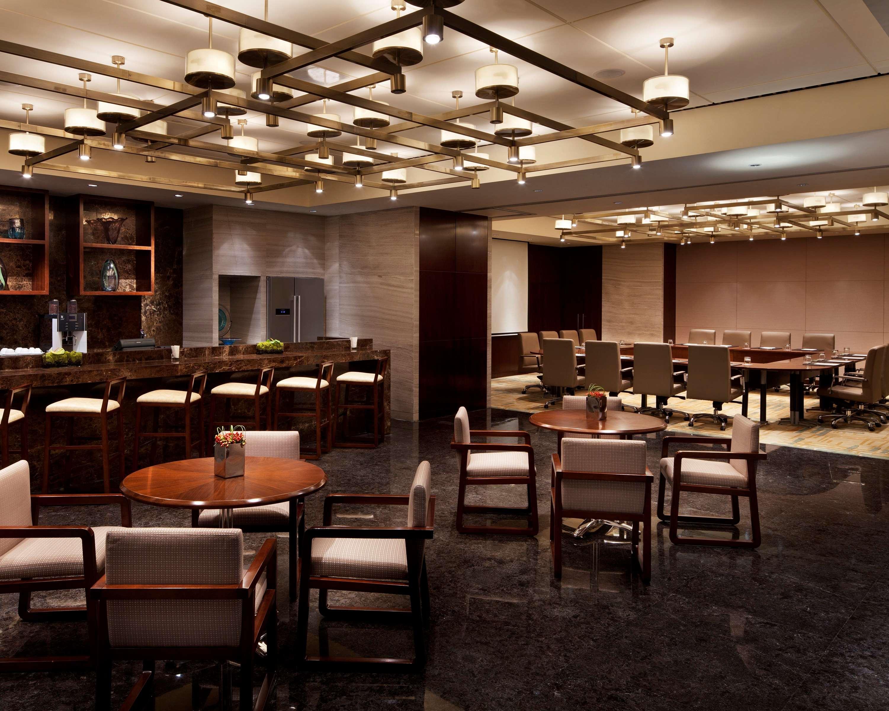 Hyatt Regency Jinan Hotel Exterior photo