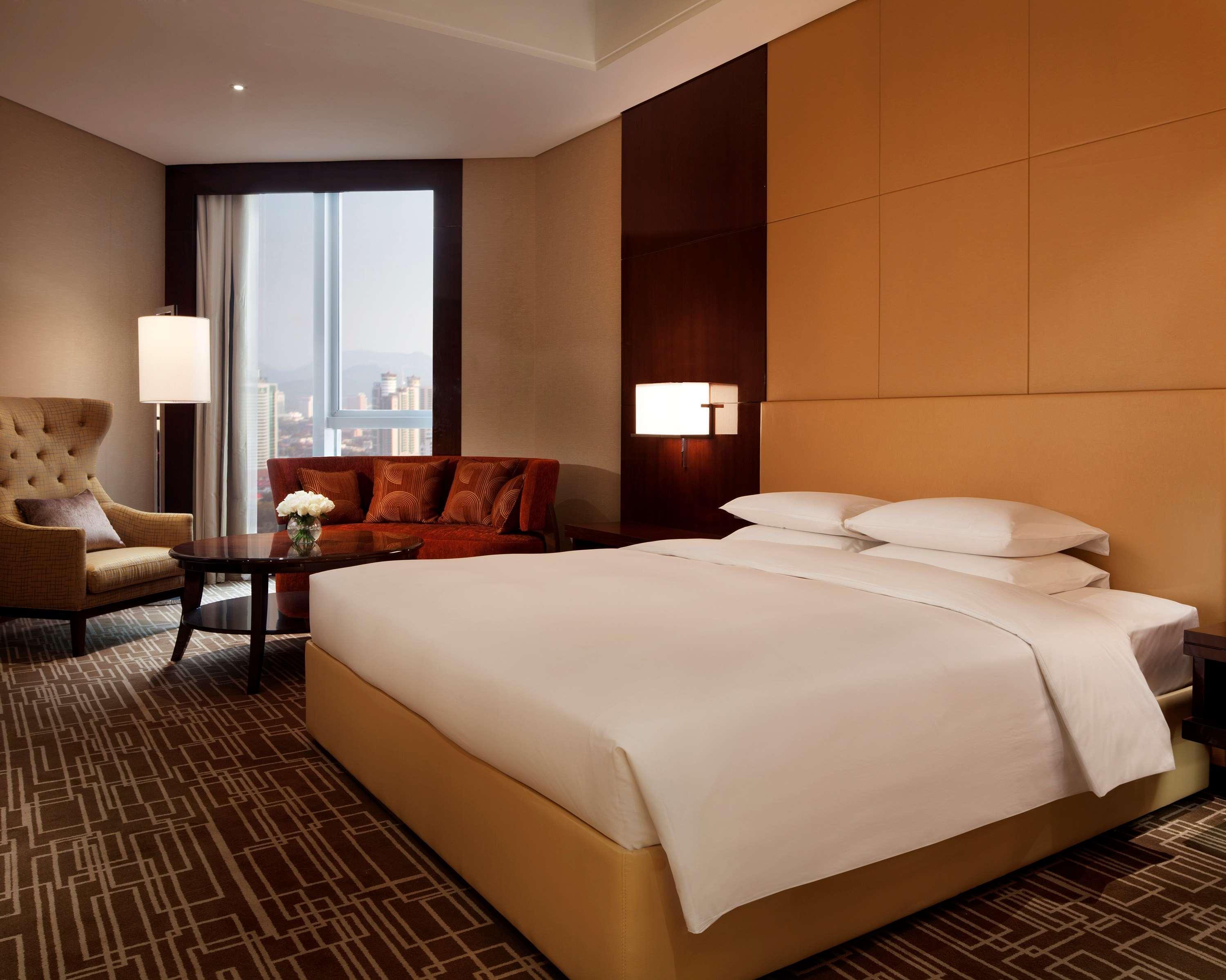Hyatt Regency Jinan Hotel Exterior photo