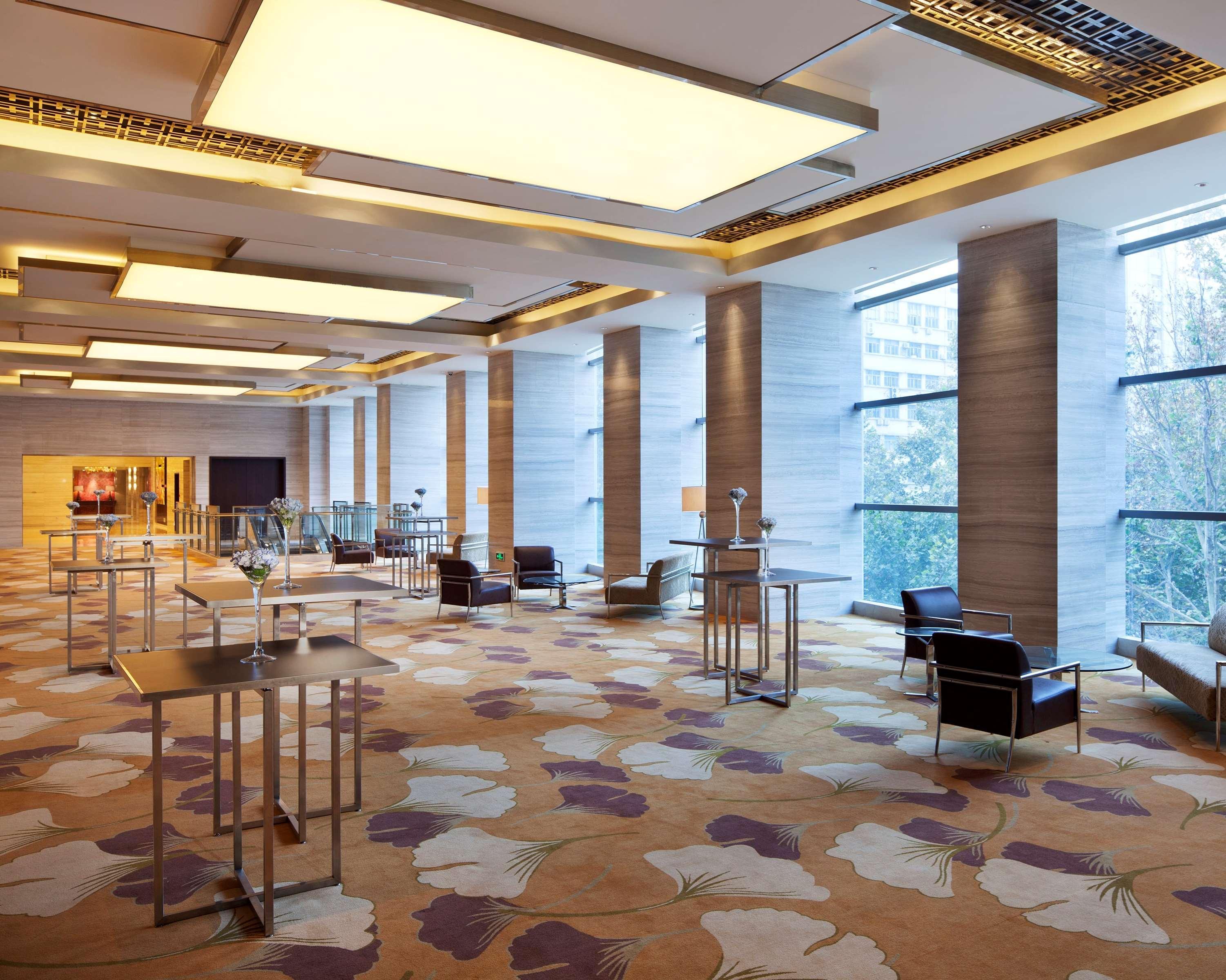 Hyatt Regency Jinan Hotel Exterior photo
